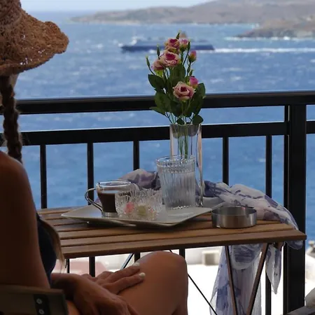 Sea Breeze-vaporia-syros Apartment