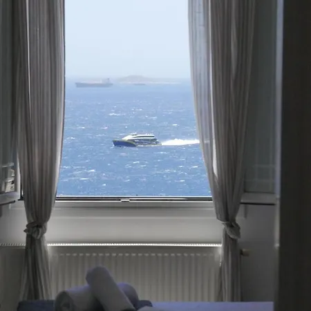 Sea Breeze-vaporia-syros Apartment